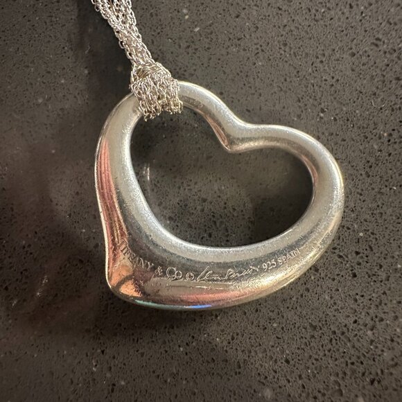 Authentic Tiffany Elsa Peretti Open Heart Pendant on mesh chain, silver - Picture 9 of 9